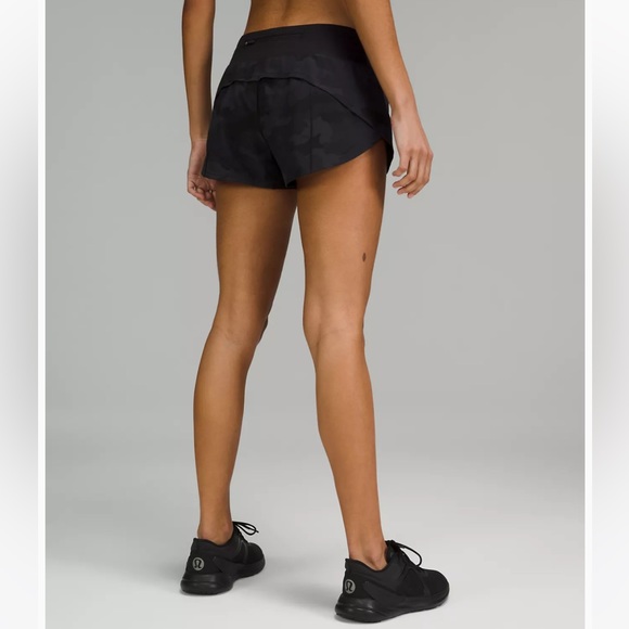 lululemon speed up shorts - Picture 2 of 5